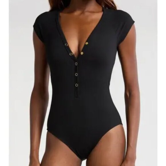 NWT Robin Piccone Amy Raglan Sleeve One Piece Swimsuit in Licorice Size 4 - Picture 1 of 6